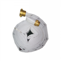Manguera de 15 MTS de 1 1/2" con sus acoples de bronce 200 PSI UL